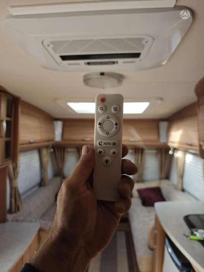 Lunar CLUBMAN Ck, кемперы
