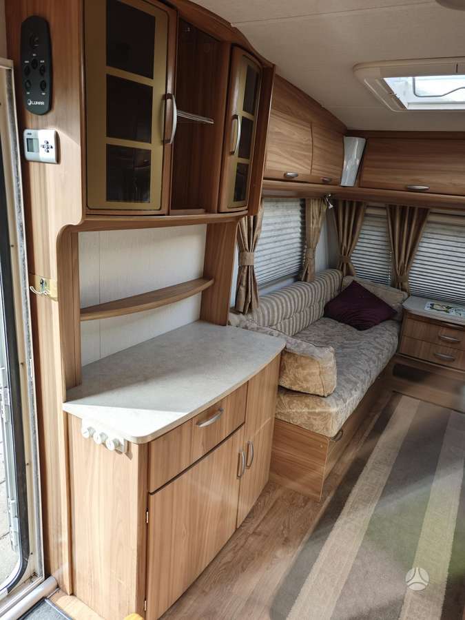 Lunar CLUBMAN Ck, кемперы