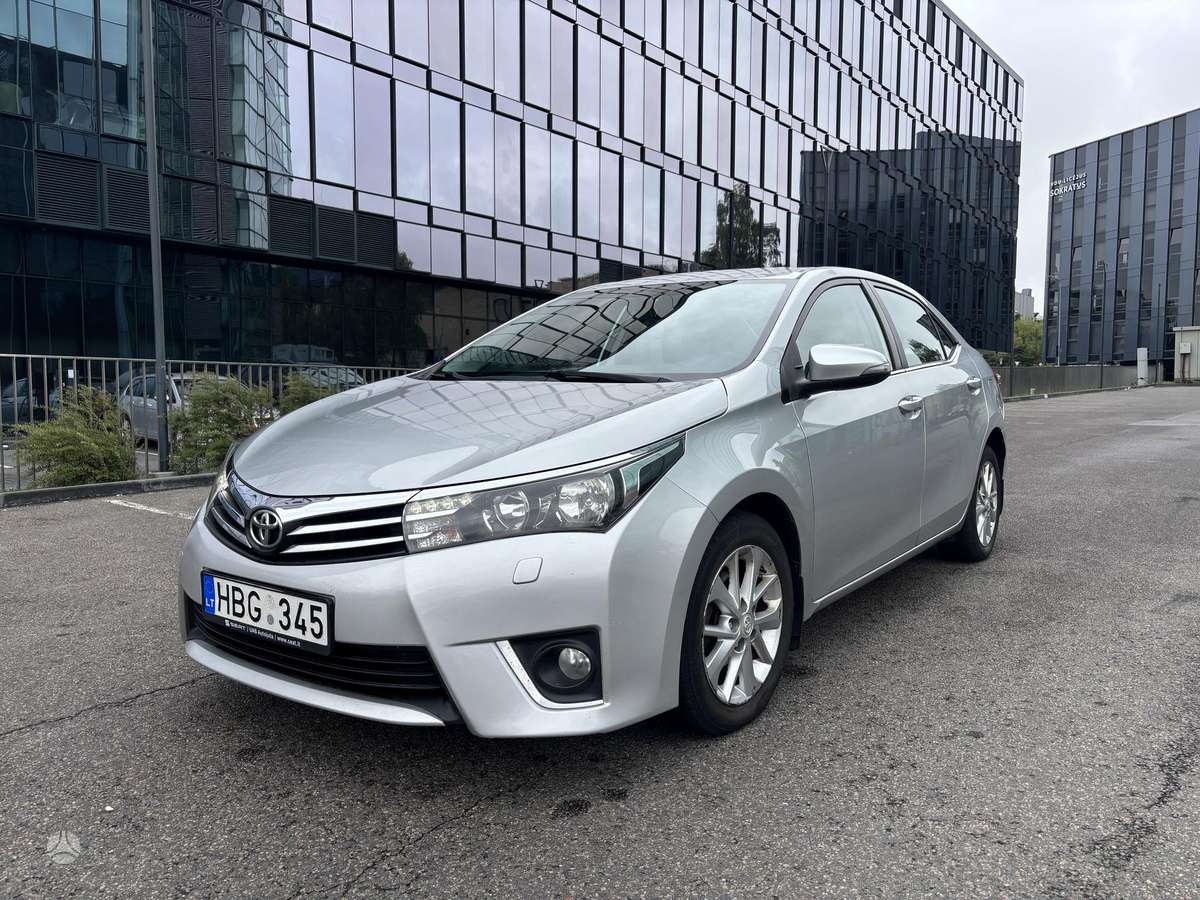 Toyota Corolla - 1
