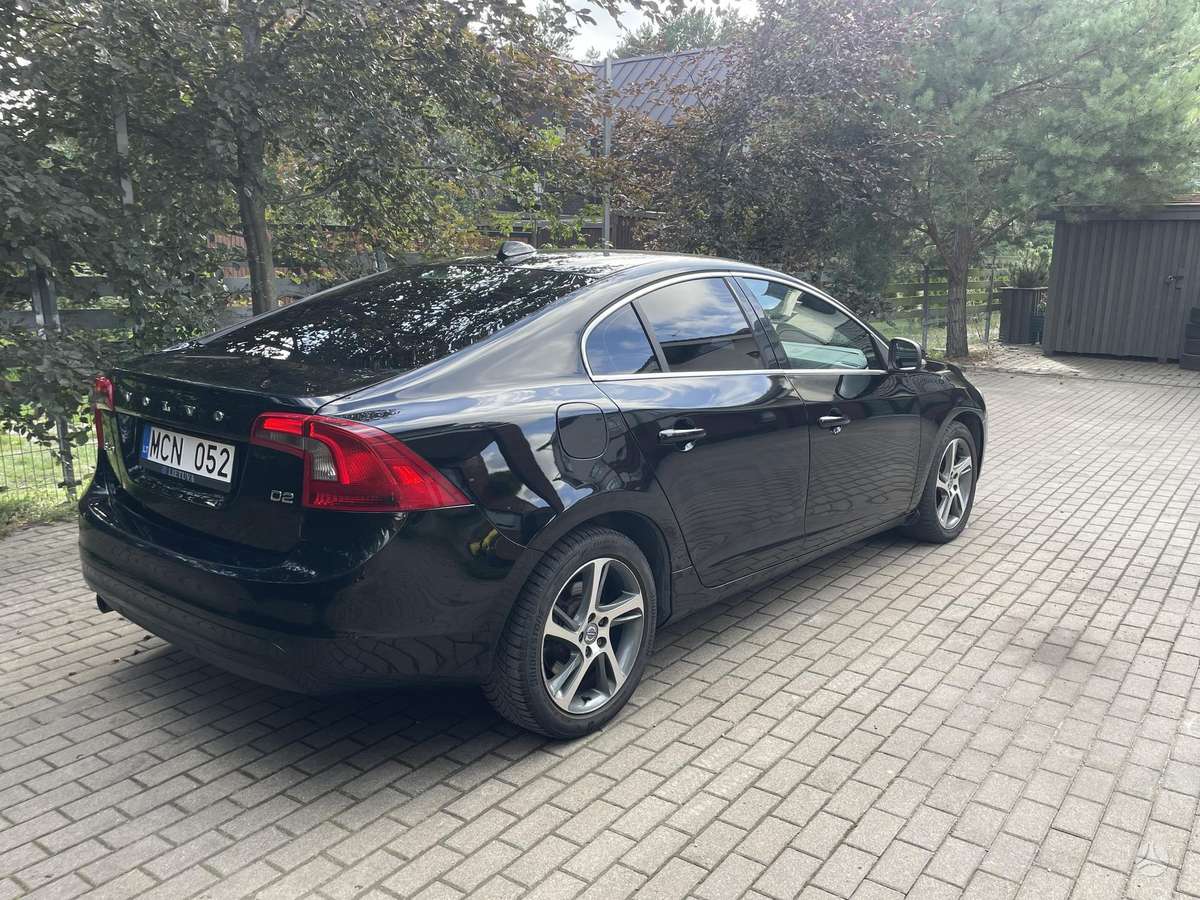 Volvo S60, 2.0 l., Седан