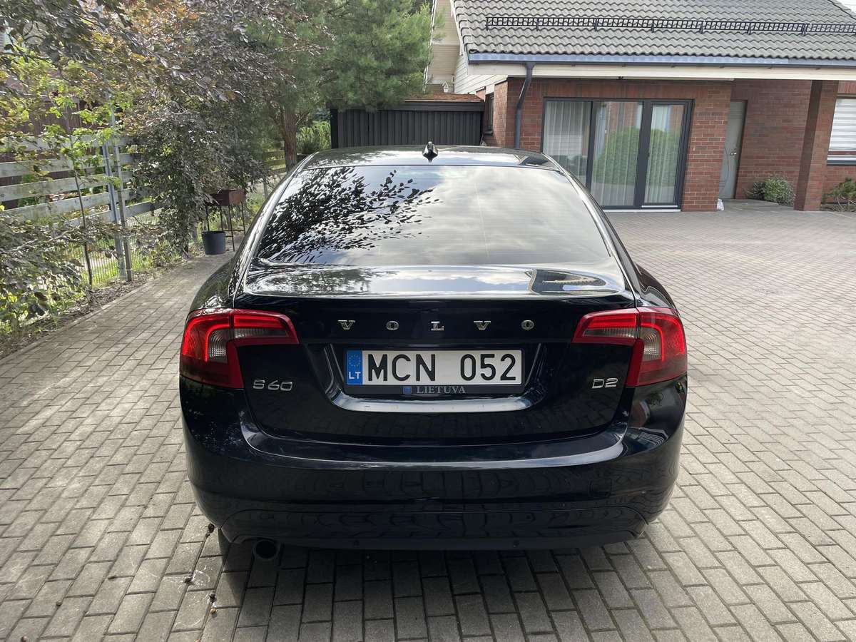 Volvo S60, 2.0 l., Седан