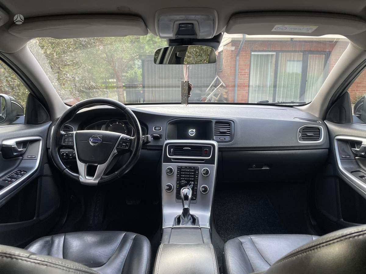 Volvo S60, 2.0 l., Седан