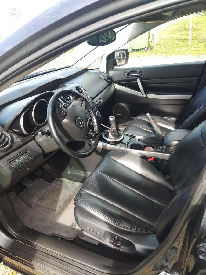 Mazda CX-7, 2.2 l., off-road / crossover