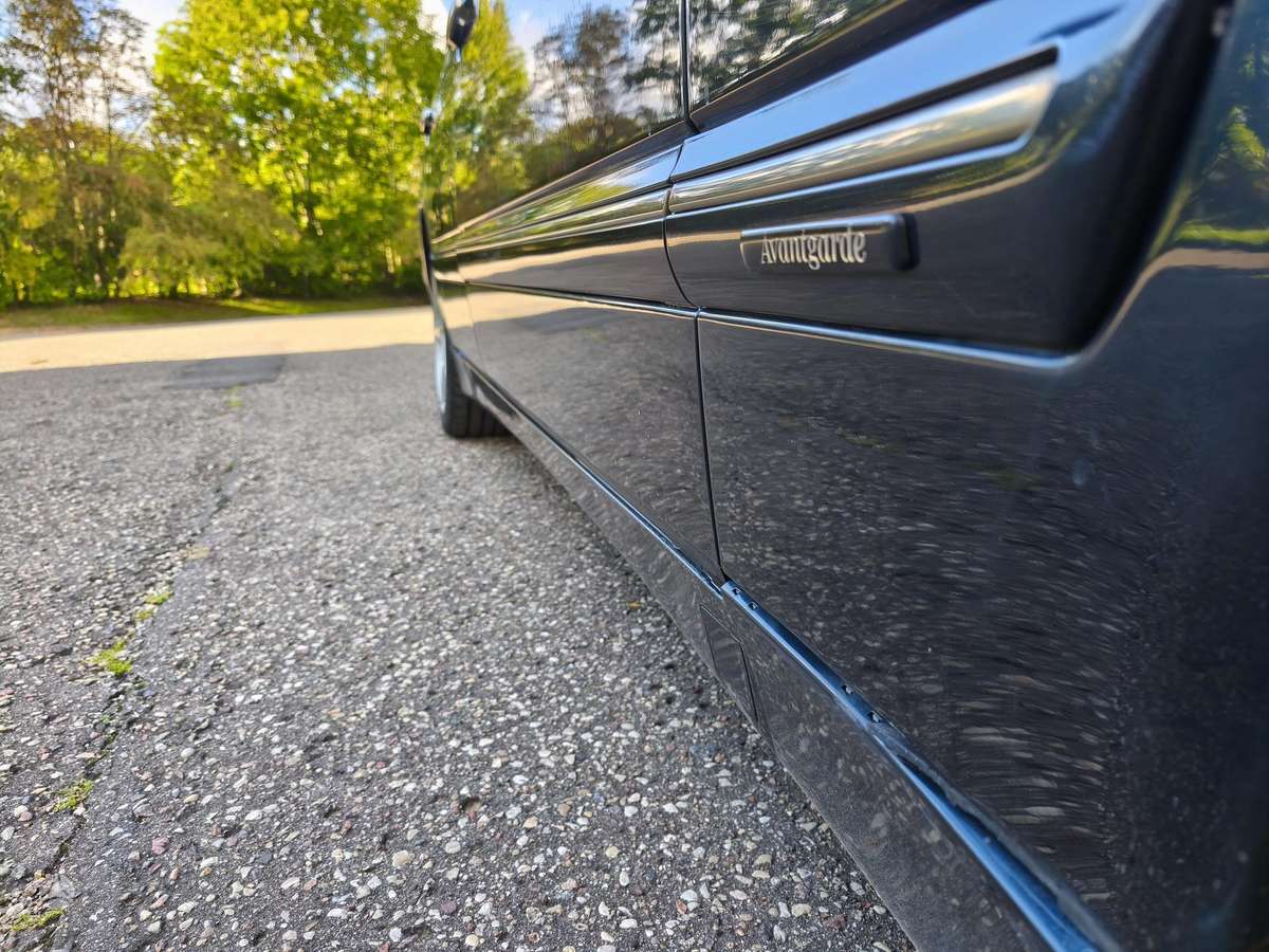 Mercedes-Benz E320, 3.2 l., Седан