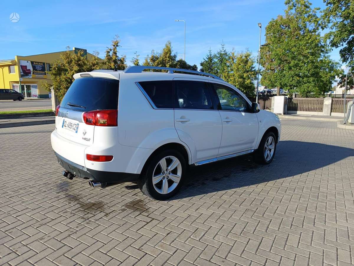 Peugeot 4007 - 5