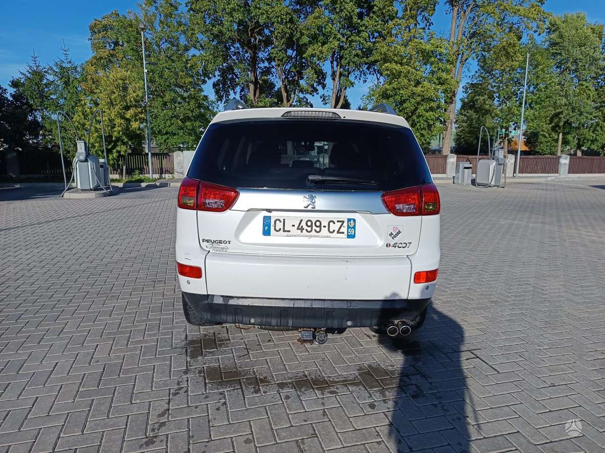 Peugeot 4007 - 6