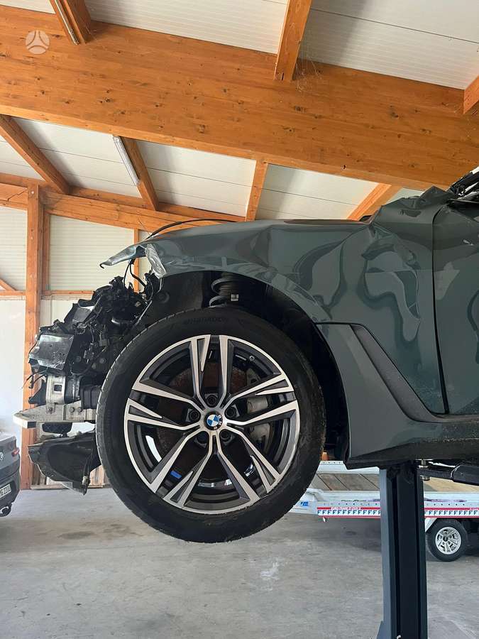 BMW i4, hečbekas