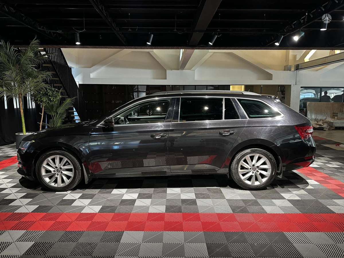 Skoda Superb, 2.0 l., wagon