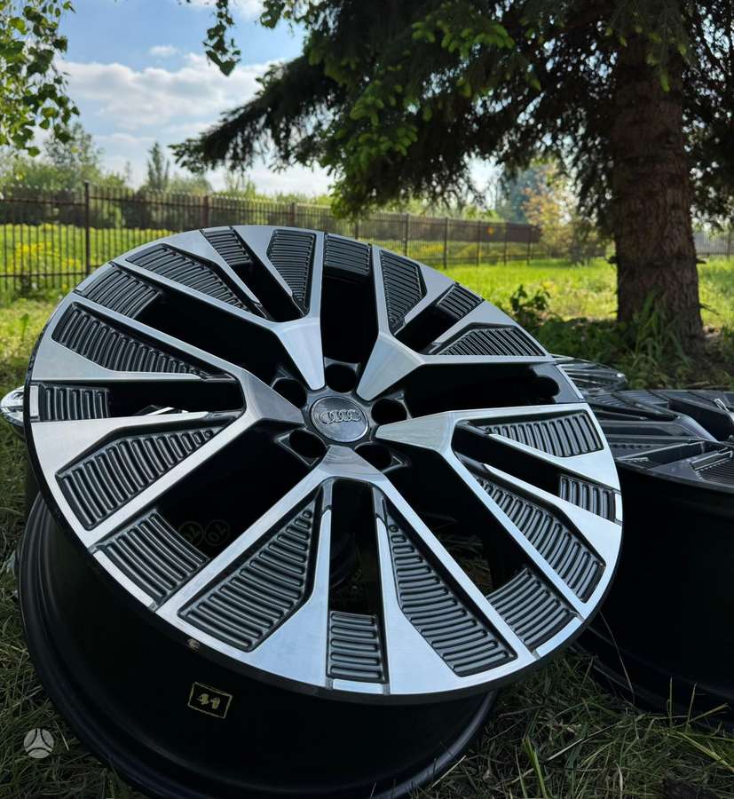 Audi 4KE601025AE E tron, light alloy, R21