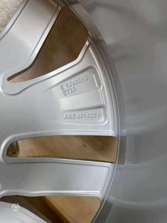 Audi 4KE601025AE E tron, light alloy, R21