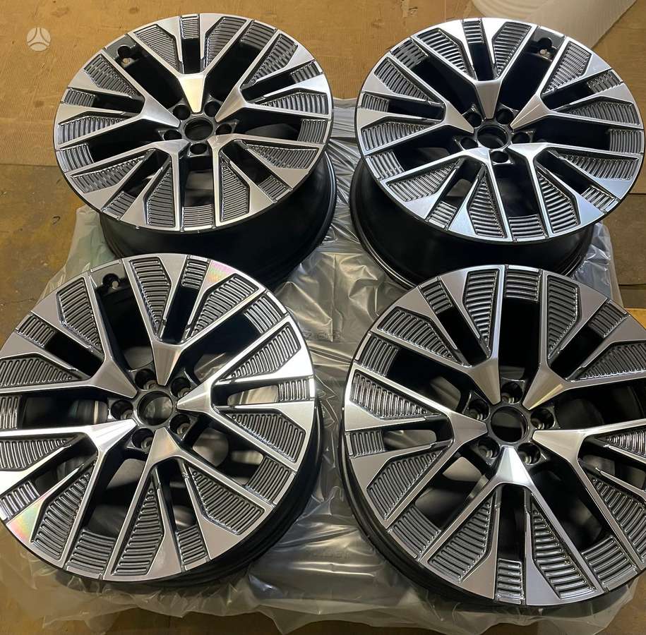 Audi 4KE601025AE E tron, light alloy, R21