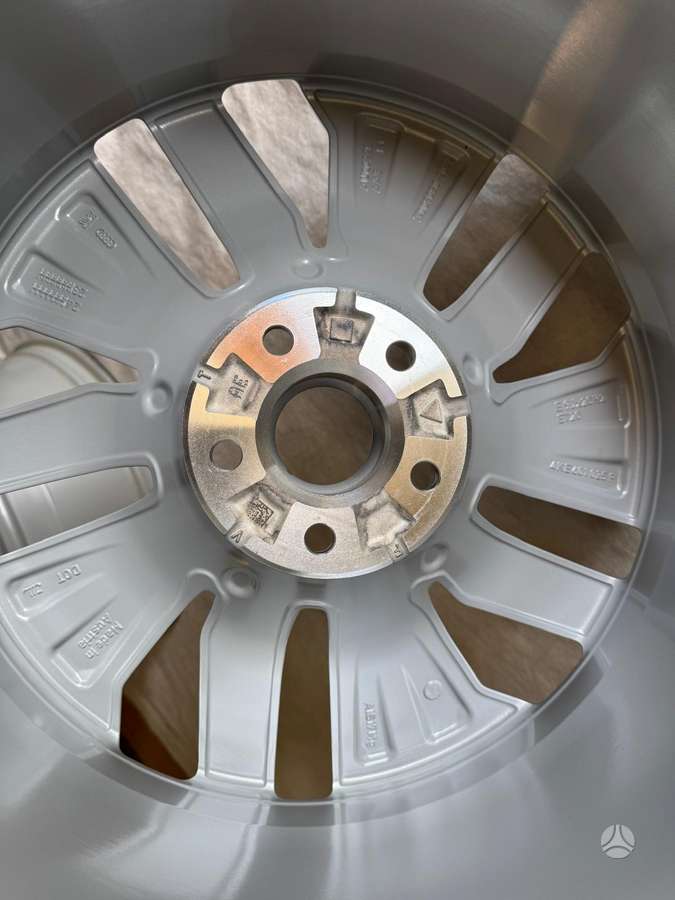 Audi 4KE601025AE E tron, light alloy, R21