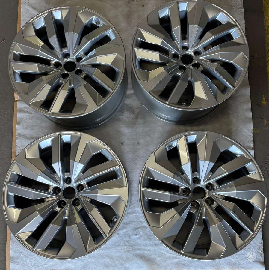 Audi 4KE601025AE E tron, light alloy, R21