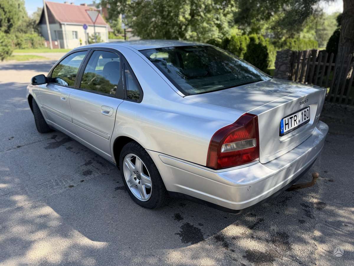 Volvo S80, 2.4 l., Седан