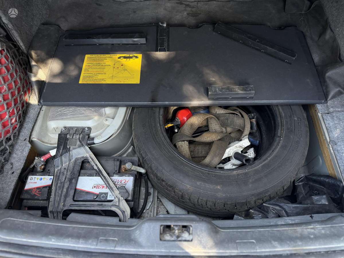 Volvo S80, 2.4 l., Седан