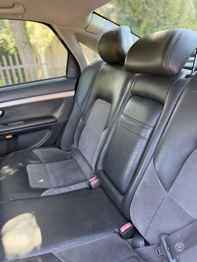 Volvo S80, 2.4 l., Седан