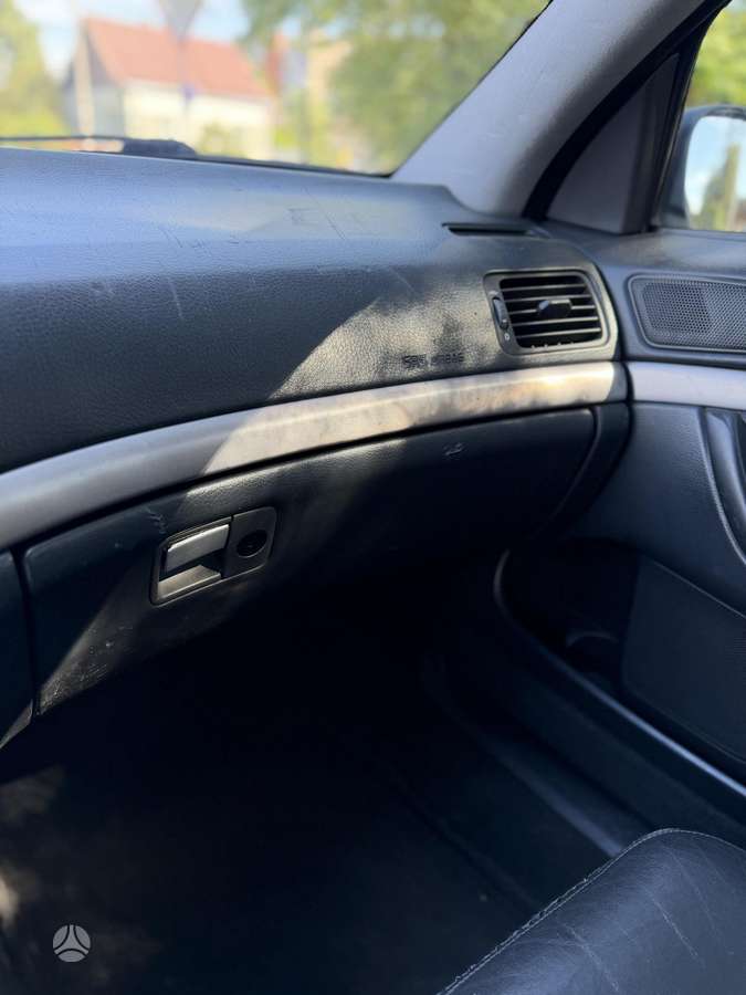 Volvo S80, 2.4 l., Седан