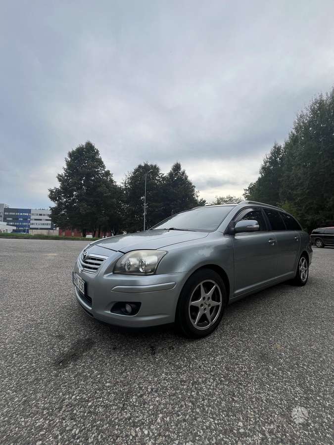 Toyota Avensis - 3