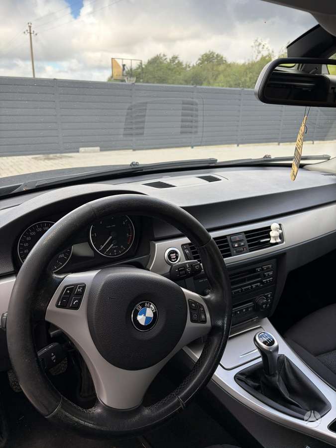 BMW 320, 2.0 l., wagon