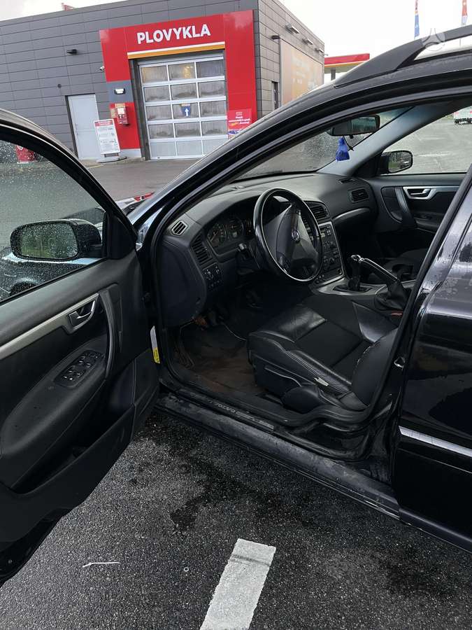 Volvo V70, 2.4 l., wagon