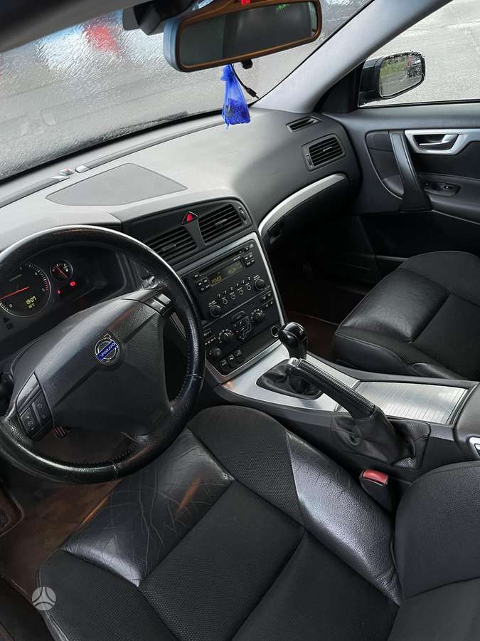 Volvo V70, 2.4 l., wagon