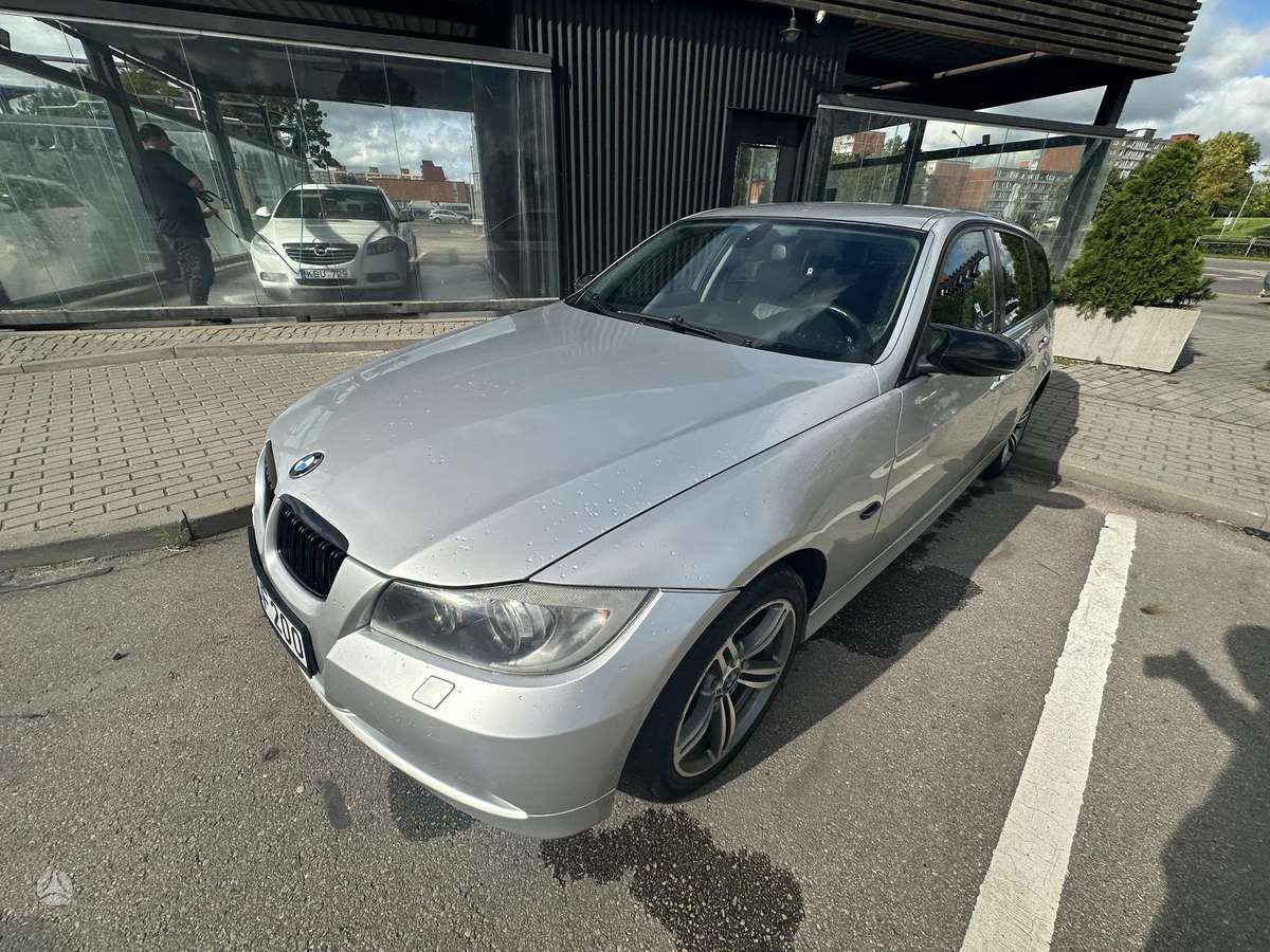BMW 320, 2.0 l., wagon