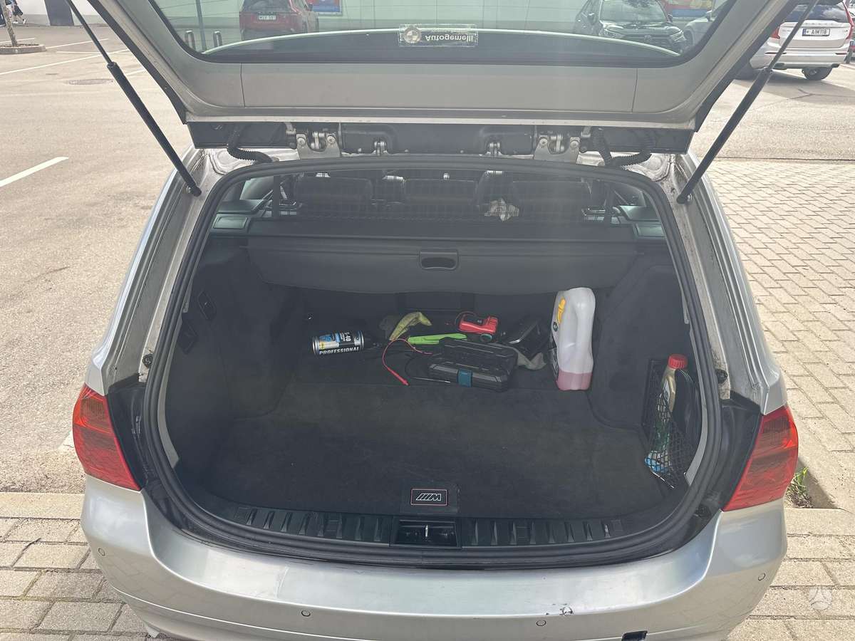 BMW 320, 2.0 l., wagon