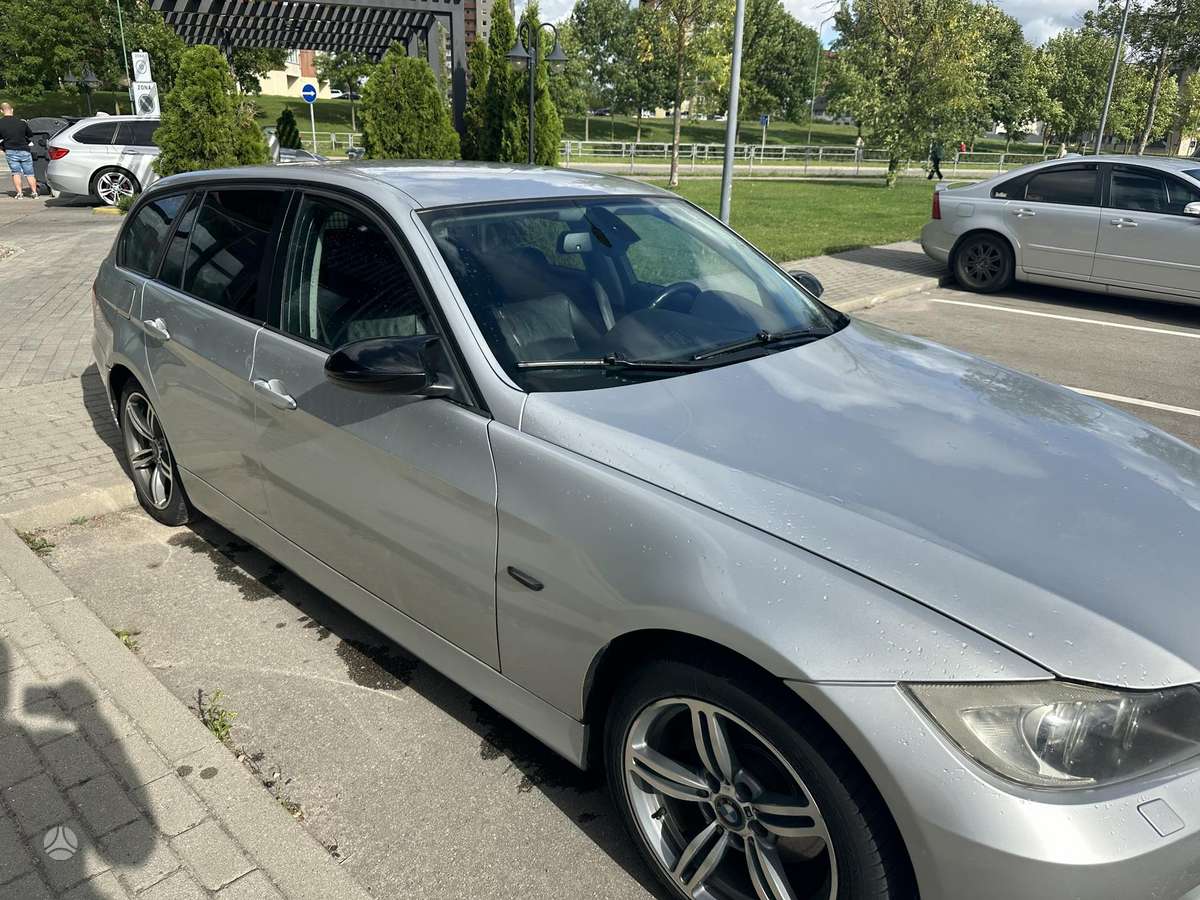 BMW 320, 2.0 l., wagon