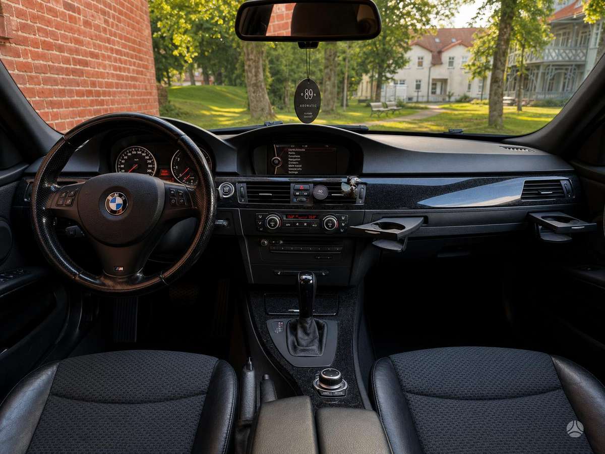 BMW 320, 2.0 l., wagon