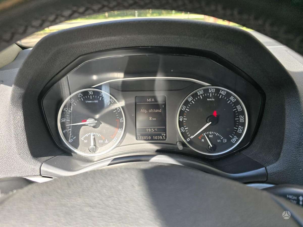 Škoda Octavia - 12