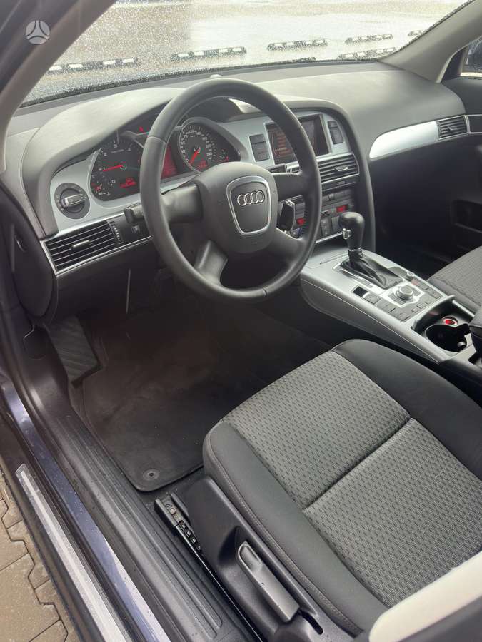 Audi A6, 2.0 l., Седан
