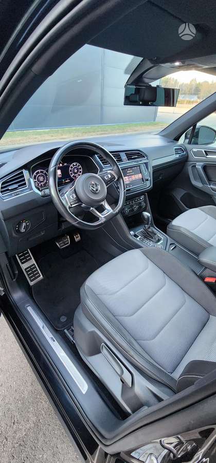 Volkswagen Tiguan - 8