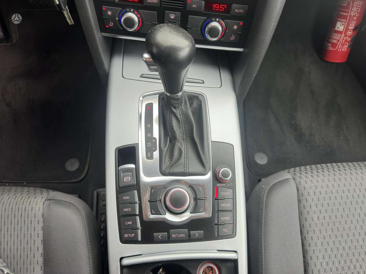 Audi A6, 2.0 l., Седан