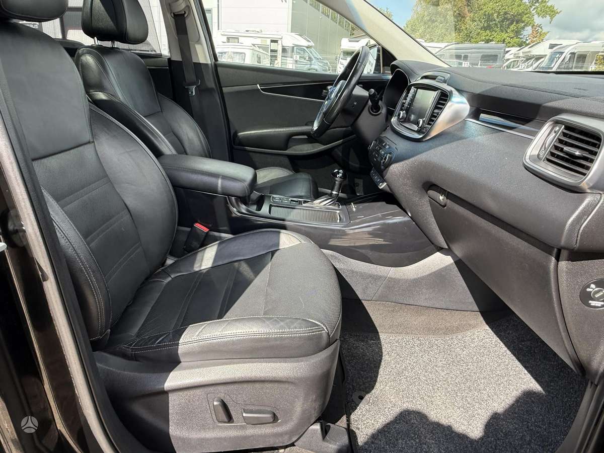 Kia Sorento, 2.2 l., Минивэн