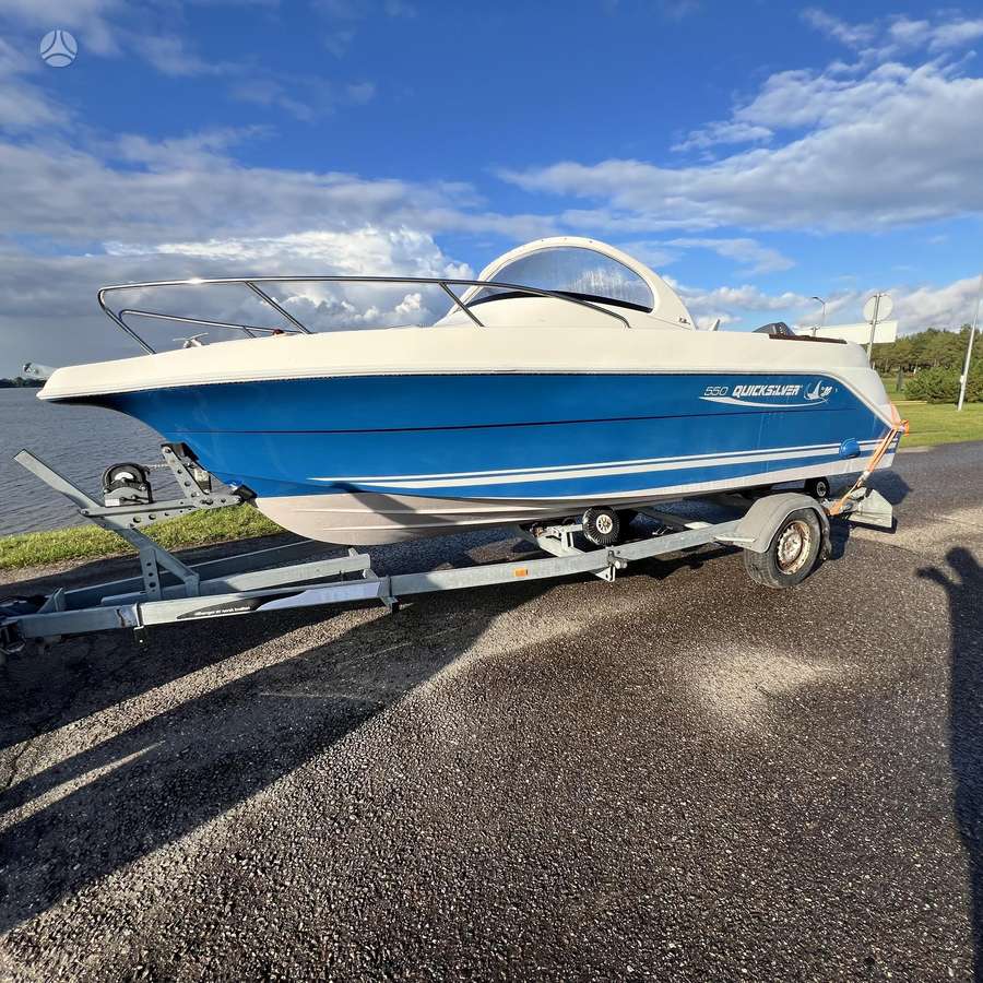 Quicksilver Quicksilver 550 walkaround, yachts / cruisers
