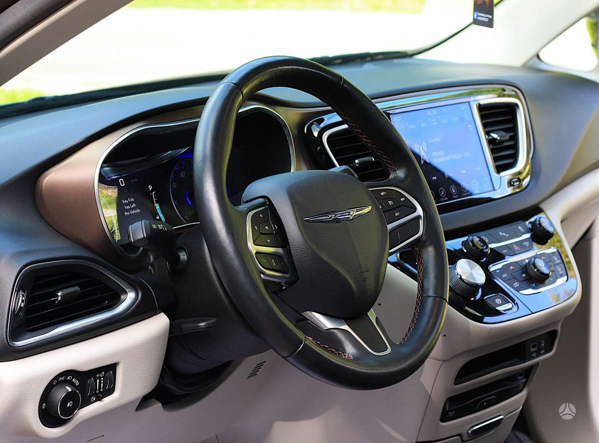 Chrysler Pacifica, 3.6 l., Минивэн
