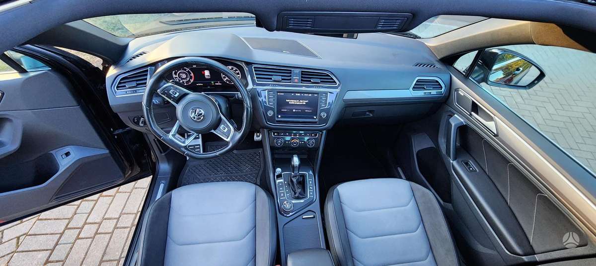 Volkswagen Tiguan - 7