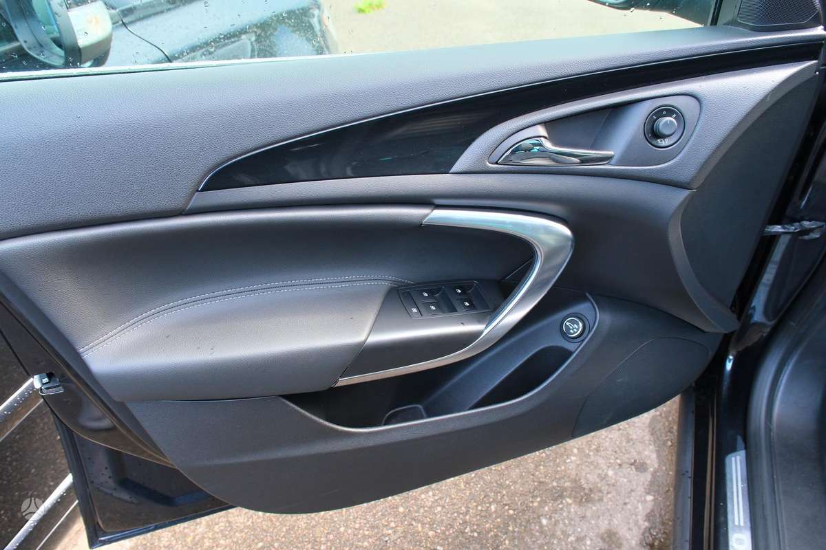 Opel Insignia, 2.0 l., Универсал
