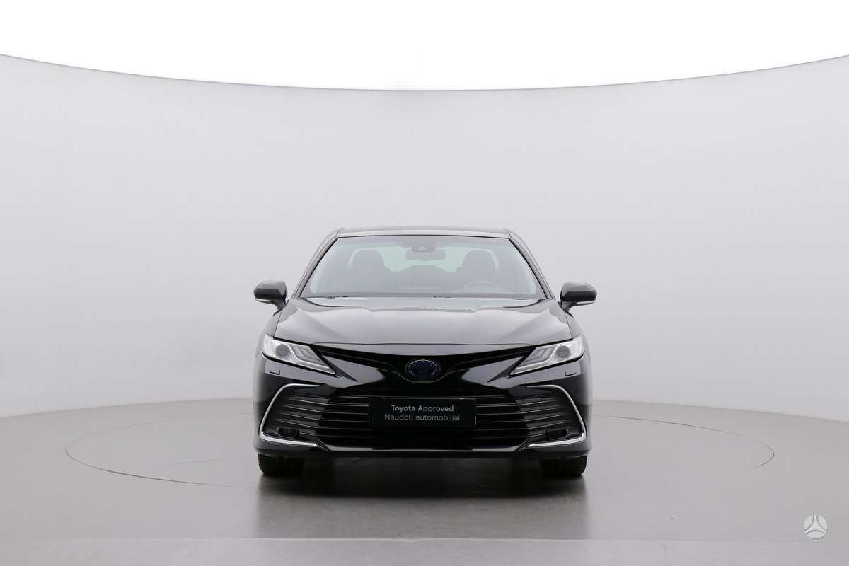 Toyota Camry - 6