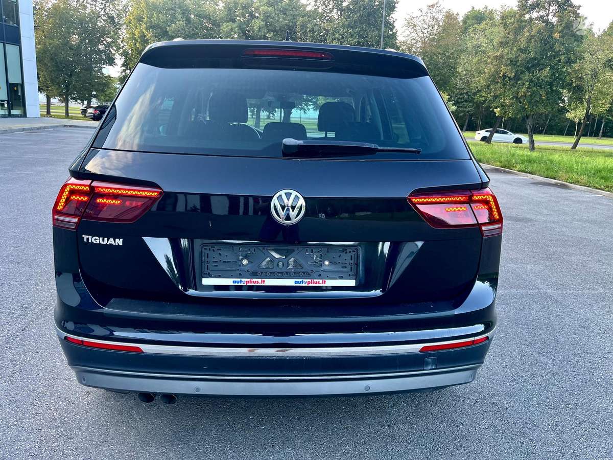 Volkswagen Tiguan - 8