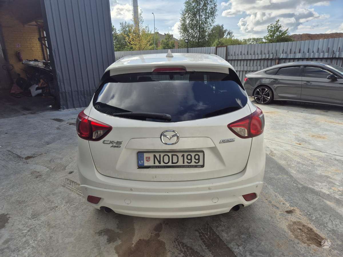 Mazda CX-5, 2.2 l., off-road / crossover