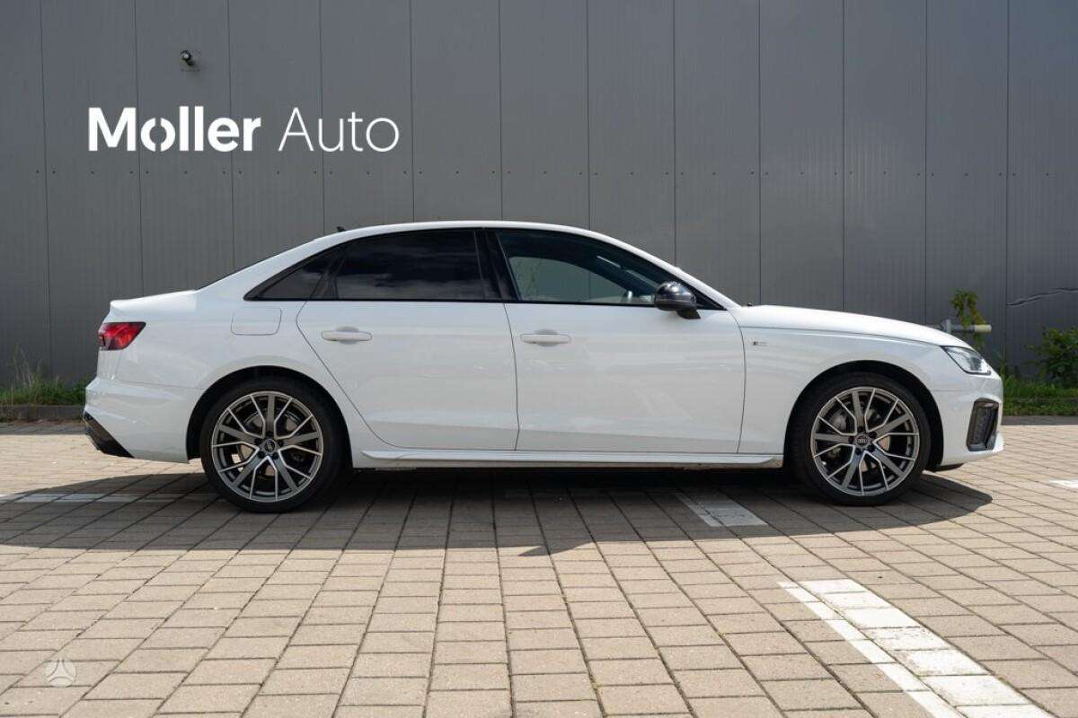 Audi A4, 2.0 l., Седан