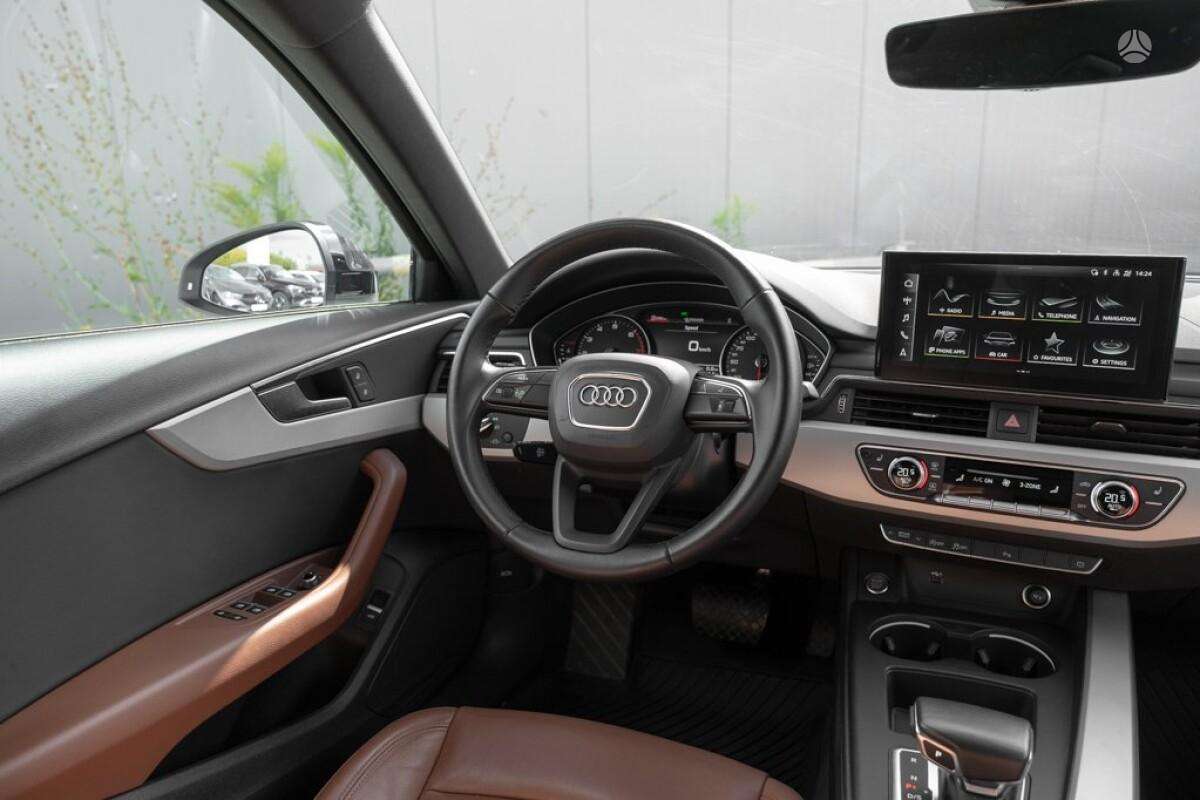 Audi A4, 2.0 l., Седан