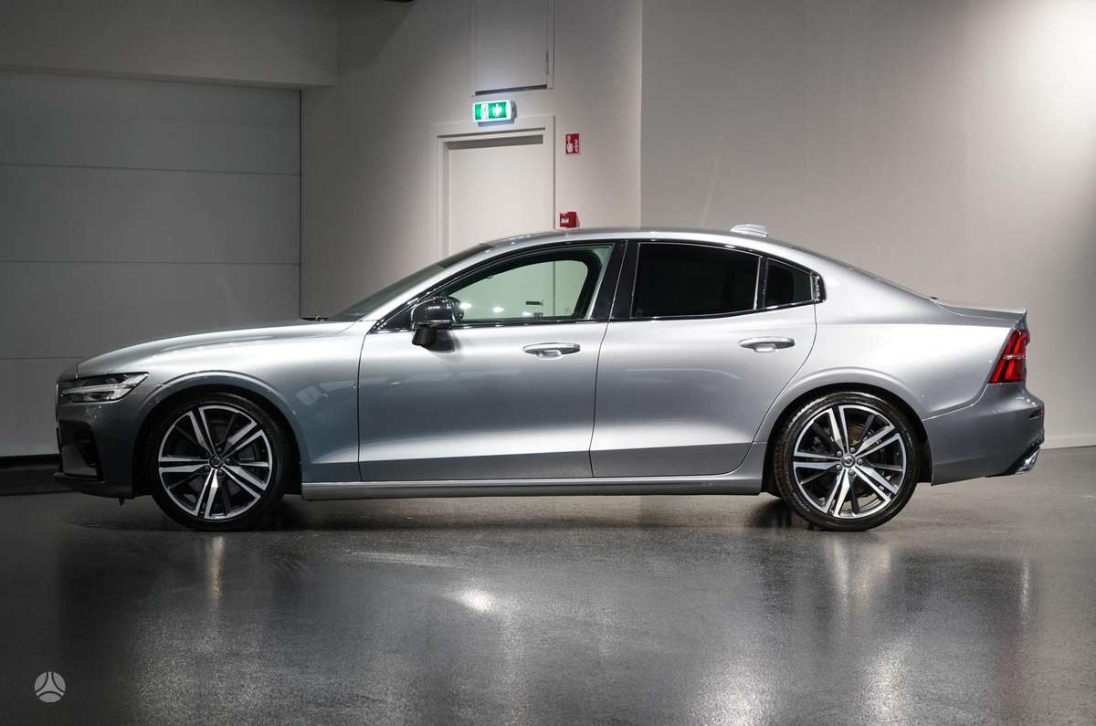 Volvo S60, 2.0 l., Седан