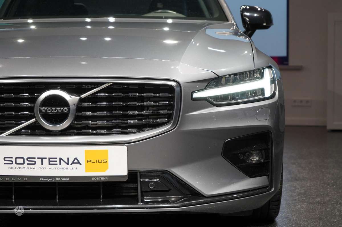 Volvo S60, 2.0 l., Седан