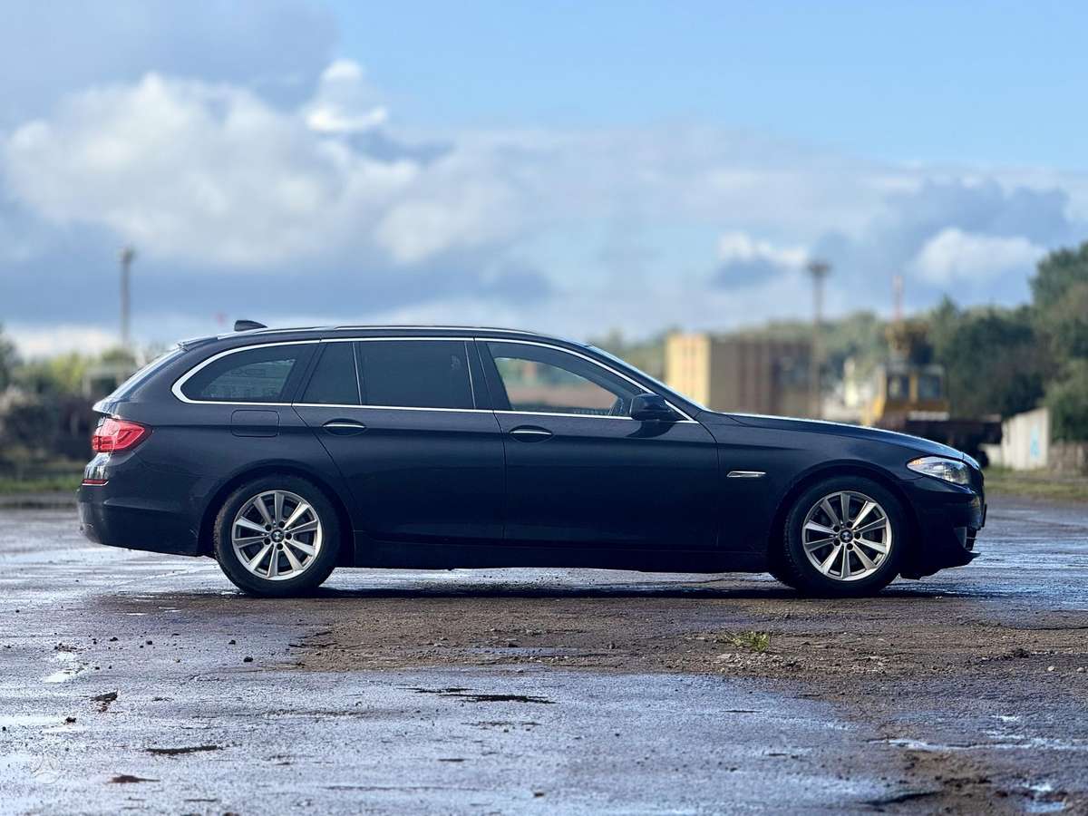 BMW 520, 2.0 l., wagon