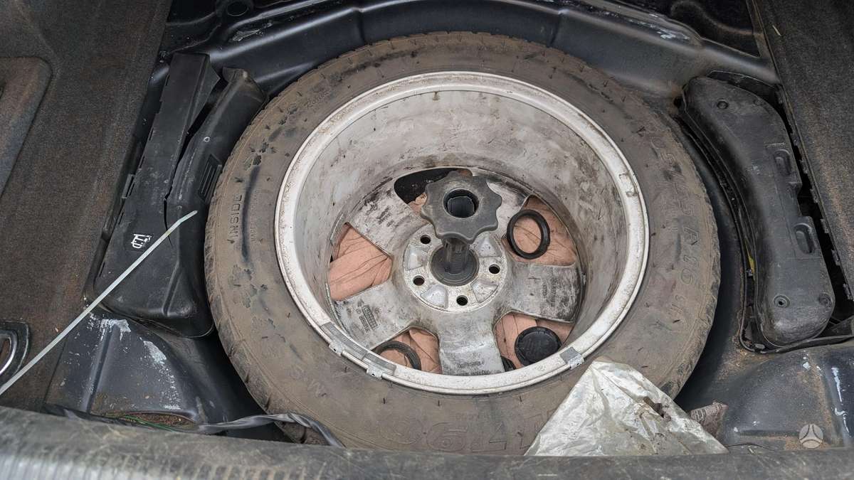 Audi A4, 1.9 l., Седан