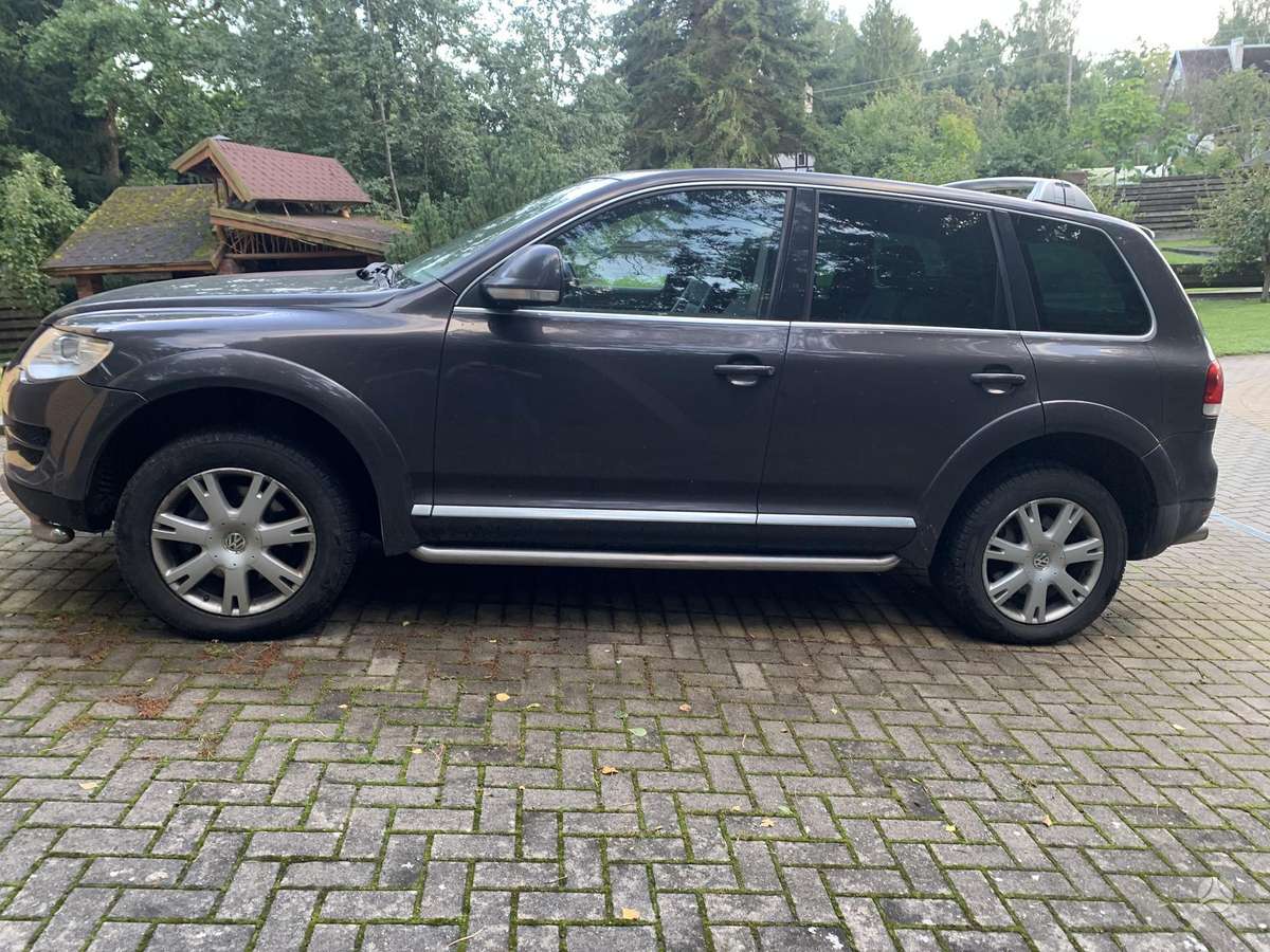 Volkswagen Touareg - 4