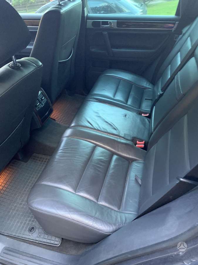 Volkswagen Touareg - 6