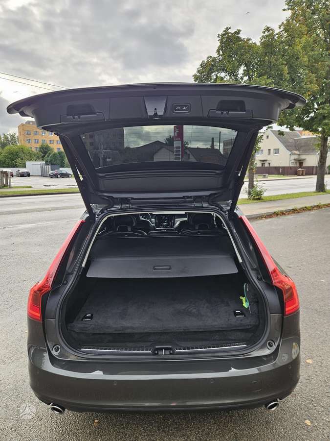 Volvo V90 - 11